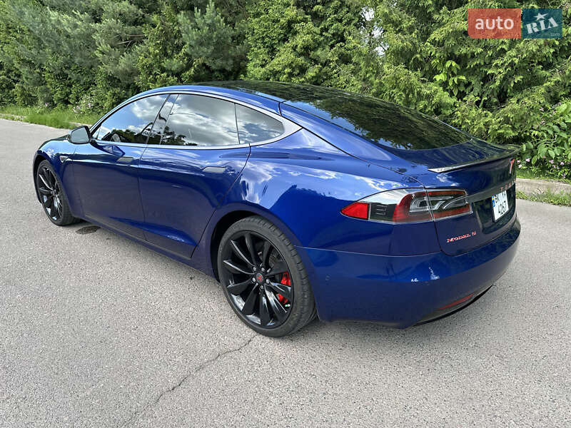 Ліфтбек Tesla Model S 2016 в Рівному фото 9 Ліфтбек Tesla Model S 2016 в Рівному