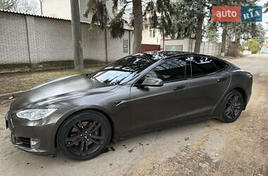 Ліфтбек Tesla Model S 2014 в 