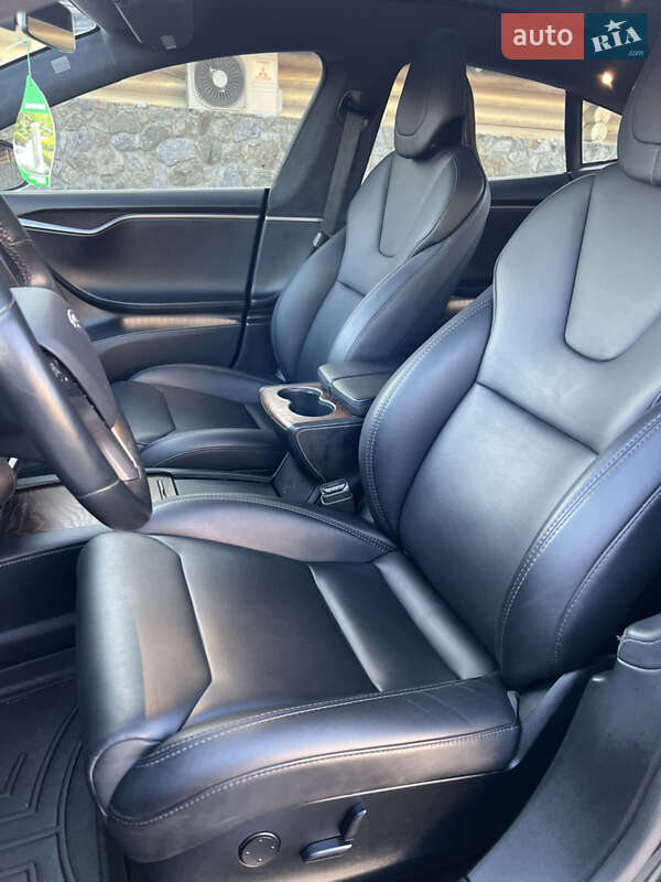 Лифтбек Tesla Model S 2018 в Калиновке