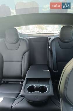 Лифтбек Tesla Model S 2024 в 