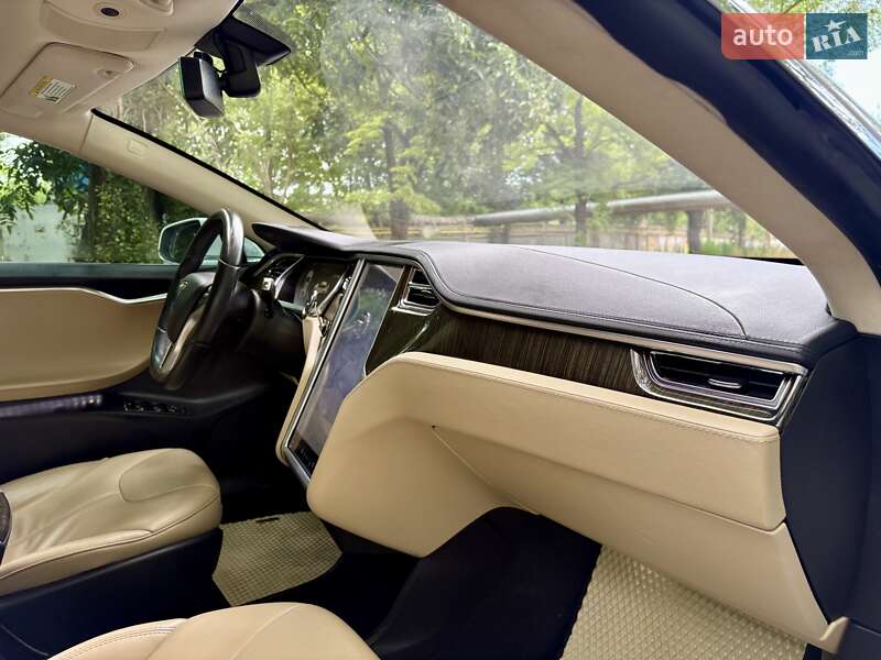 Лифтбек Tesla Model S 2013 в Одессе