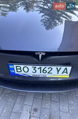 Лифтбек Tesla Model S 2022 в Тернополе