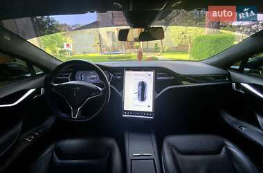 Лифтбек Tesla Model S 2016 в 