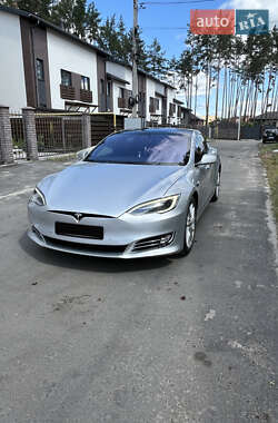 Ліфтбек Tesla Model S 2018 в Гостомелі
