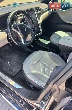 Лифтбек Tesla Model S 2014 в 