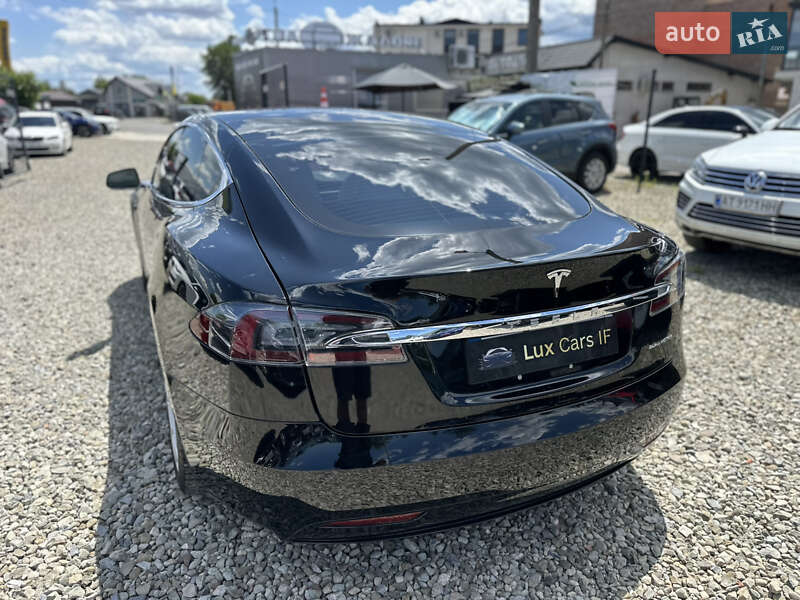 Лифтбек Tesla Model S 2020 в Ивано-Франковске