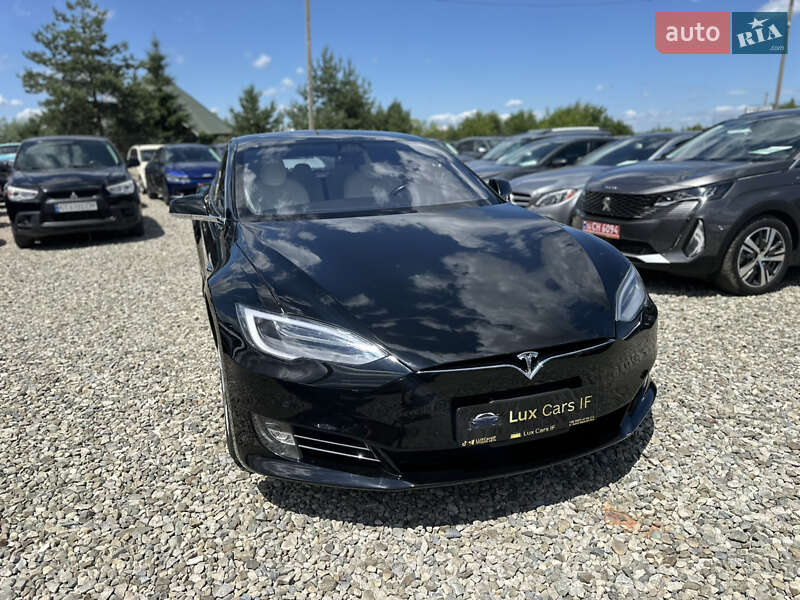 Лифтбек Tesla Model S 2020 в Ивано-Франковске