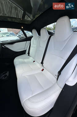 Лифтбек Tesla Model S 2020 в 