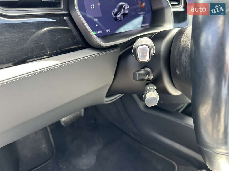 Лифтбек Tesla Model S 2020 в Ивано-Франковске