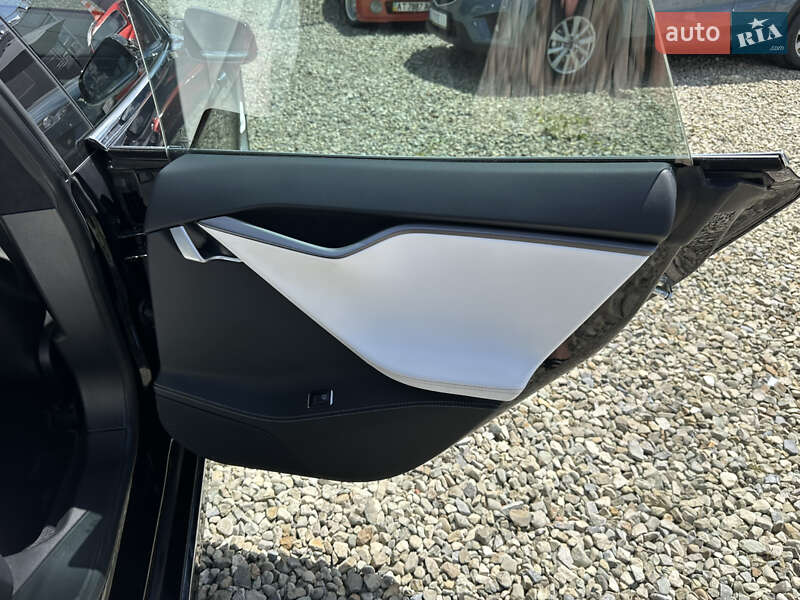 Лифтбек Tesla Model S 2020 в Ивано-Франковске