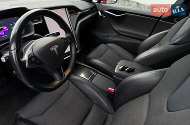 Лифтбек Tesla Model S 2018 в 