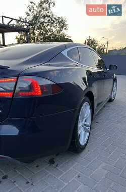 Лифтбек Tesla Model S 2013 в 