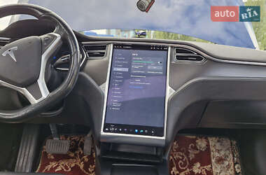 Ліфтбек Tesla Model S 2016 в 
