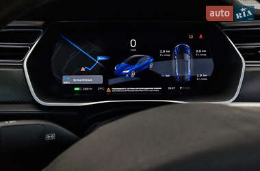 Ліфтбек Tesla Model S 2016 в 