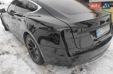 Ліфтбек Tesla Model S 2014 в 