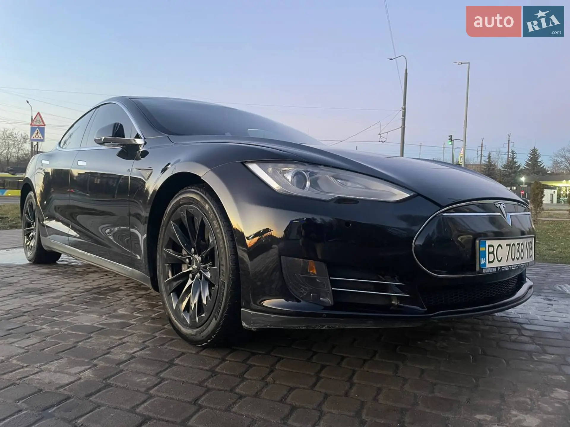 2014 Tesla Model S - мініатюра 27
