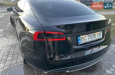 Ліфтбек Tesla Model S 2014 в 