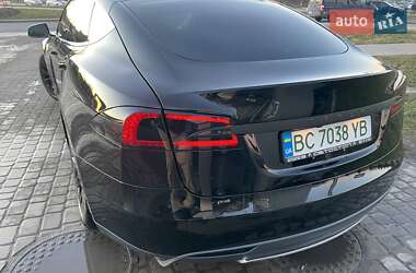 Ліфтбек Tesla Model S 2014 в 