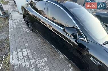 Ліфтбек Tesla Model S 2014 в 