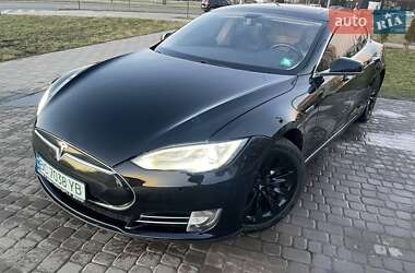 Ліфтбек Tesla Model S 2014 в 