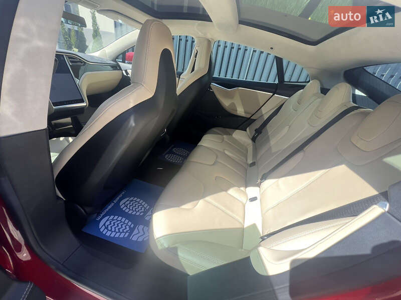 Ліфтбек Tesla Model S 2014 в Одесі