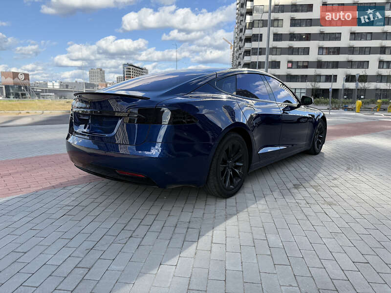 Ліфтбек Tesla Model S 2017 в Києві
