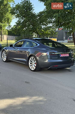 Лифтбек Tesla Model S 2014 в 