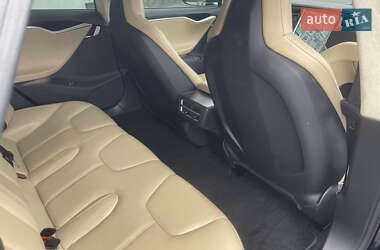 Лифтбек Tesla Model S 2014 в 
