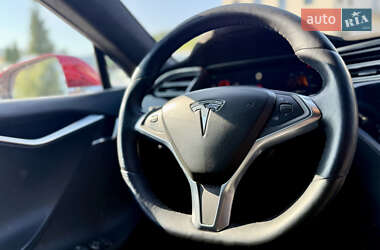 Лифтбек Tesla Model S 2017 в 