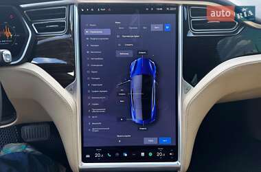 Лифтбек Tesla Model S 2016 в 
