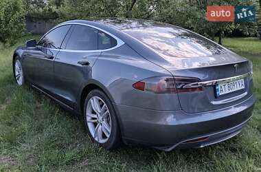 Лифтбек Tesla Model S 2014 в Ивано-Франковске