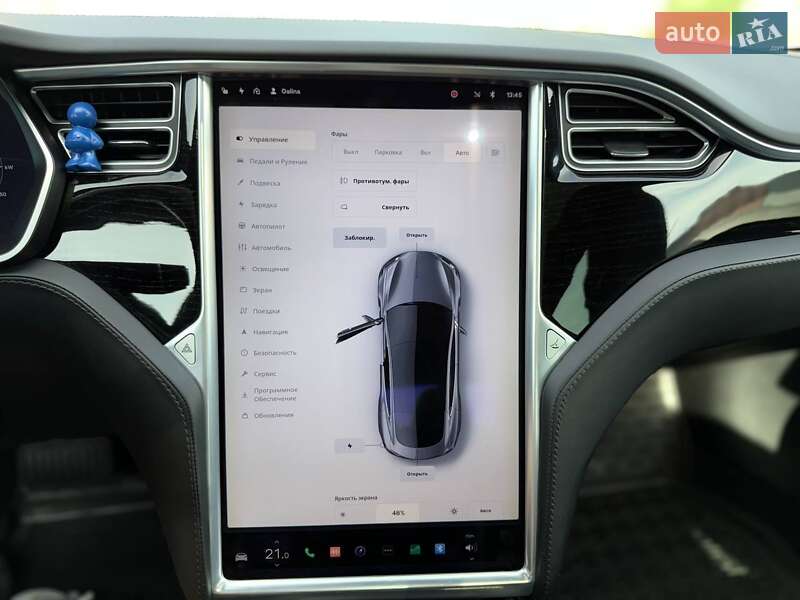Лифтбек Tesla Model S 2017 в Кривом Роге