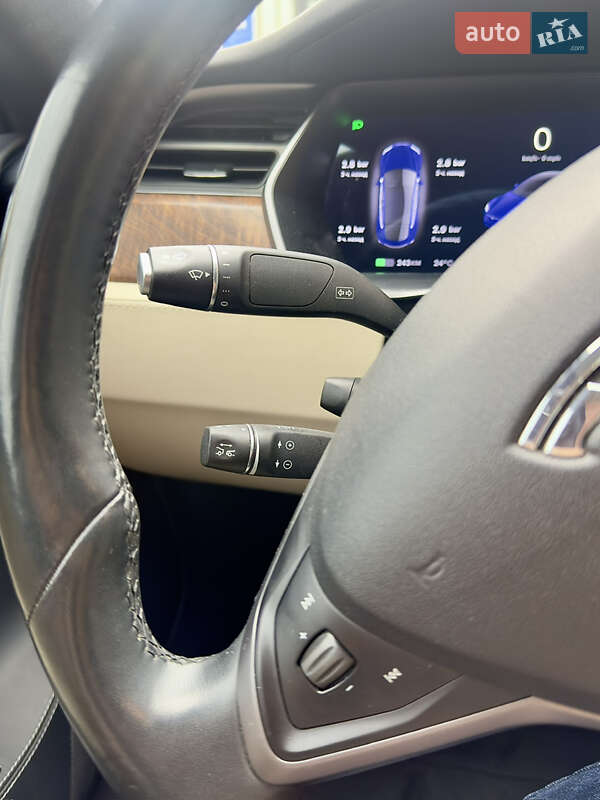 Лифтбек Tesla Model S 2019 в Киеве