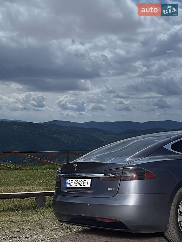 Лифтбек Tesla Model S 2016 в Львове фото 39 Лифтбек Tesla Model S 2016 в Львове