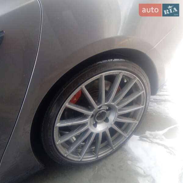 Лифтбек Tesla Model S 2014 в Фастове