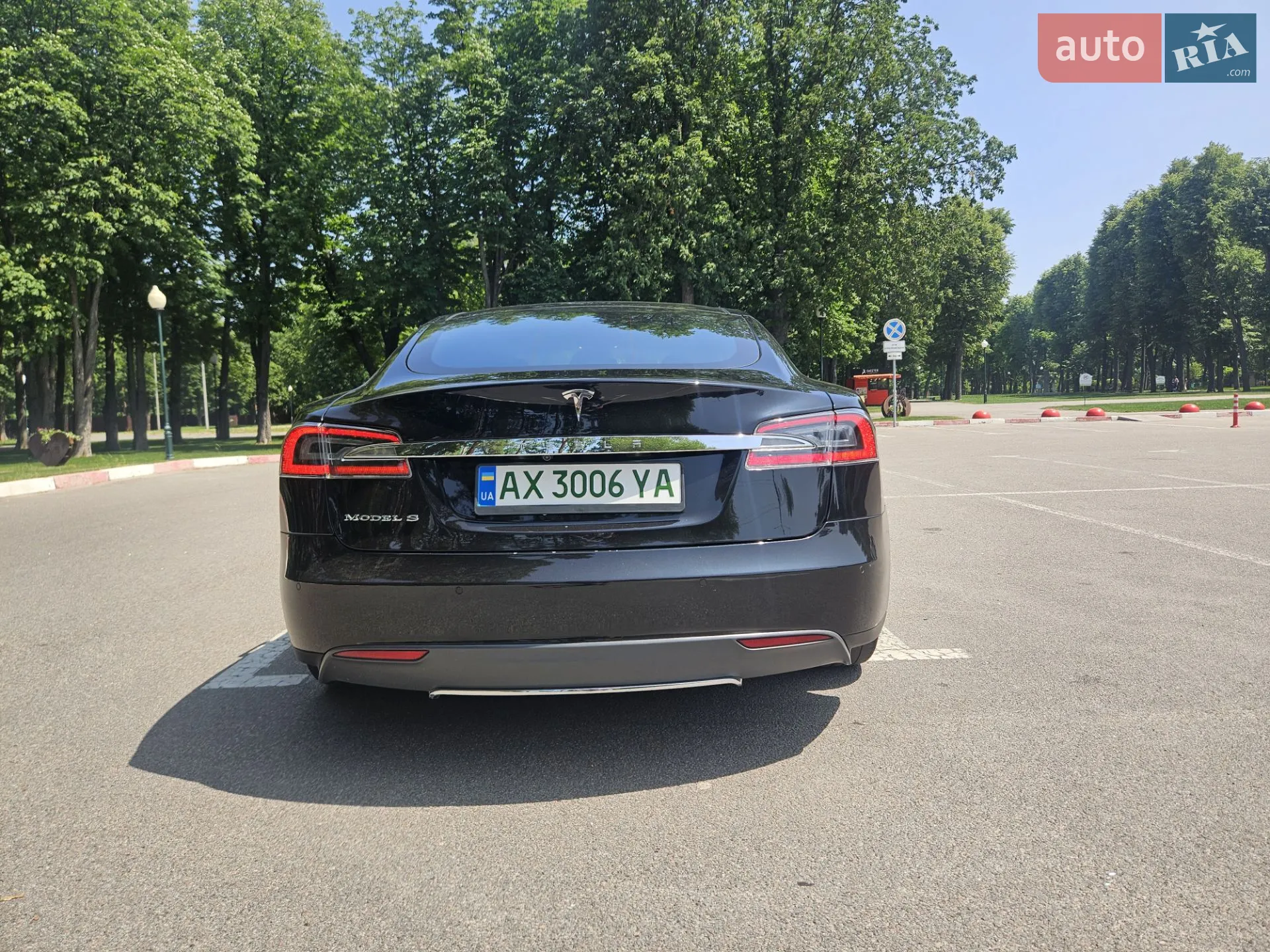 2015 Tesla Model S - мініатюра 21
