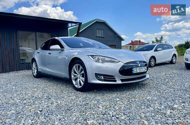 Лифтбек Tesla Model S 2015 в 