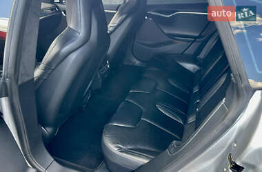 Лифтбек Tesla Model S 2015 в 