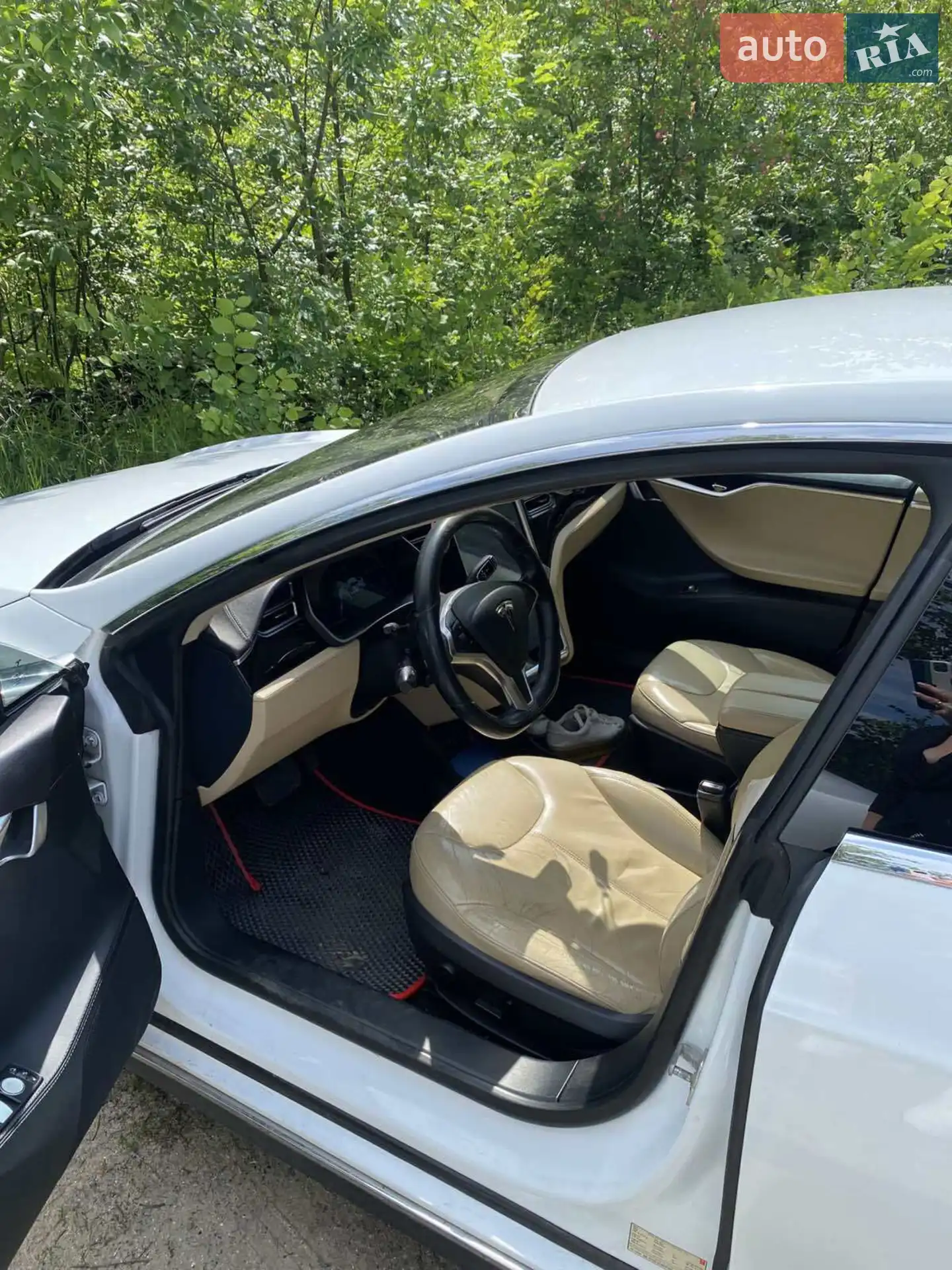 2014 Tesla Model S - мініатюра 4