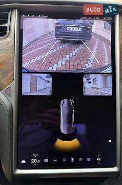 Лифтбек Tesla Model S 2019 в 