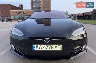 Лифтбек Tesla Model S 2019 в 