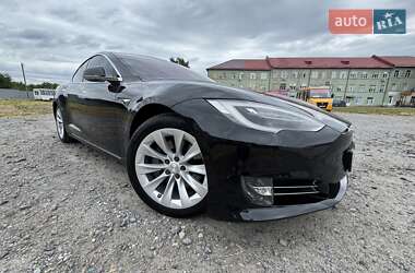 Ліфтбек Tesla Model S 2018 в Бердичеві
