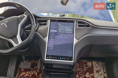 Лифтбек Tesla Model S 2016 в 
