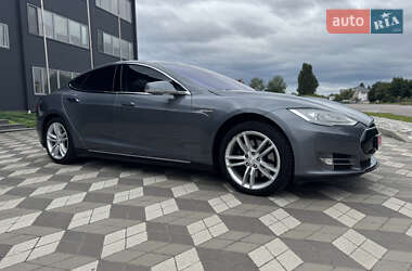 Лифтбек Tesla Model S 2014 в 