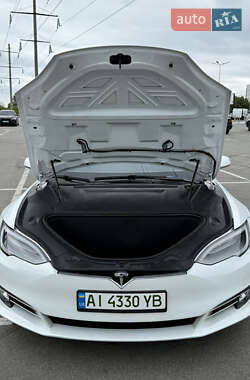 Лифтбек Tesla Model S 2020 в 