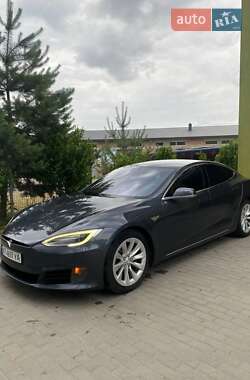 Ліфтбек Tesla Model S 2016 в 