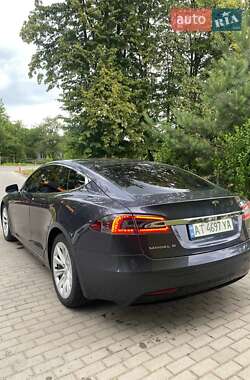 Ліфтбек Tesla Model S 2016 в 