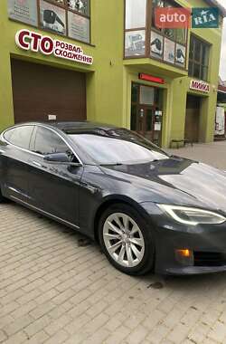 Ліфтбек Tesla Model S 2016 в 