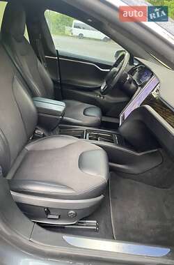 Ліфтбек Tesla Model S 2016 в 