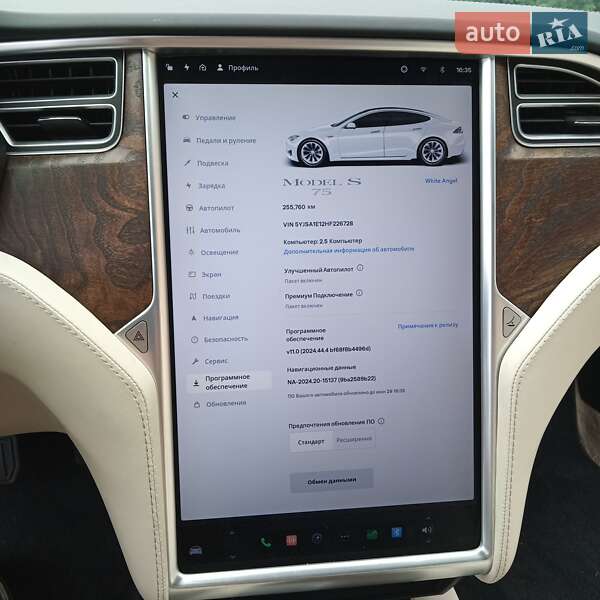 Лифтбек Tesla Model S 2017 в Ивано-Франковске